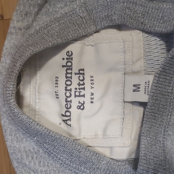 Abercrombie & Fitch long sleeve thermal, men's shirt, medium - Picture 2 of 2